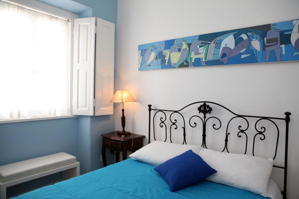City Stork Hostel Portimão Zimmer foto